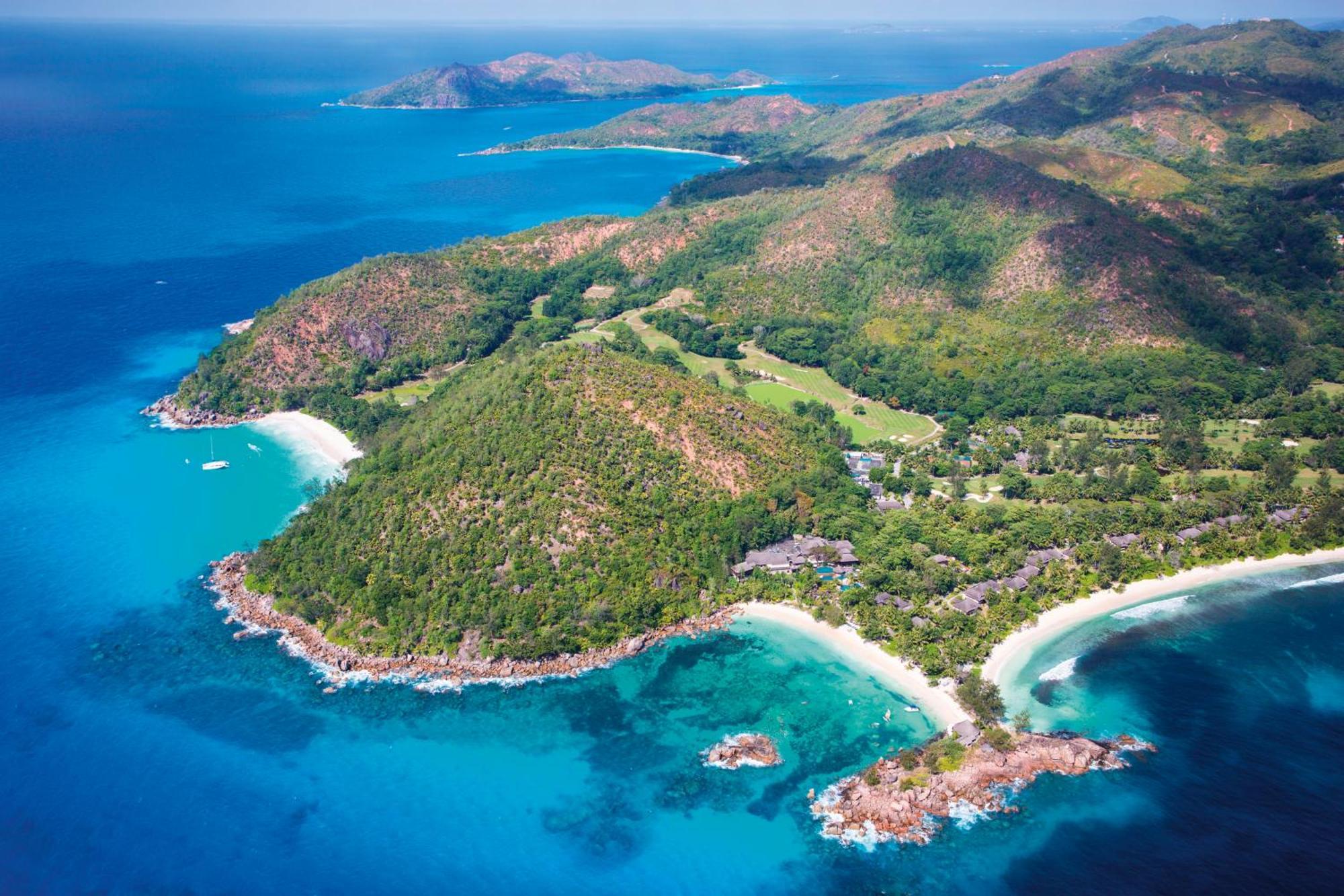 Constance Lemuria Grand Anse  Exterior foto Aerial view of the resort