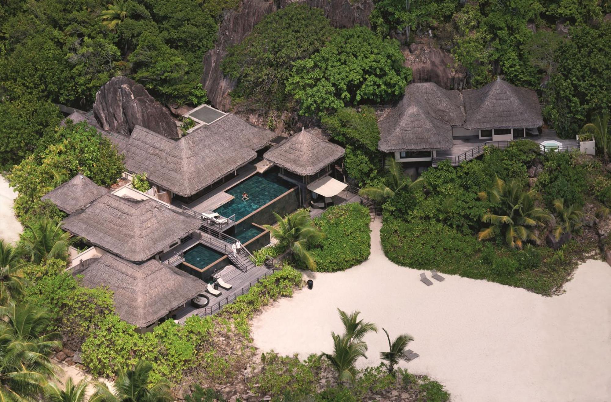 Constance Lemuria Grand Anse  Exterior foto Aerial view of the resort