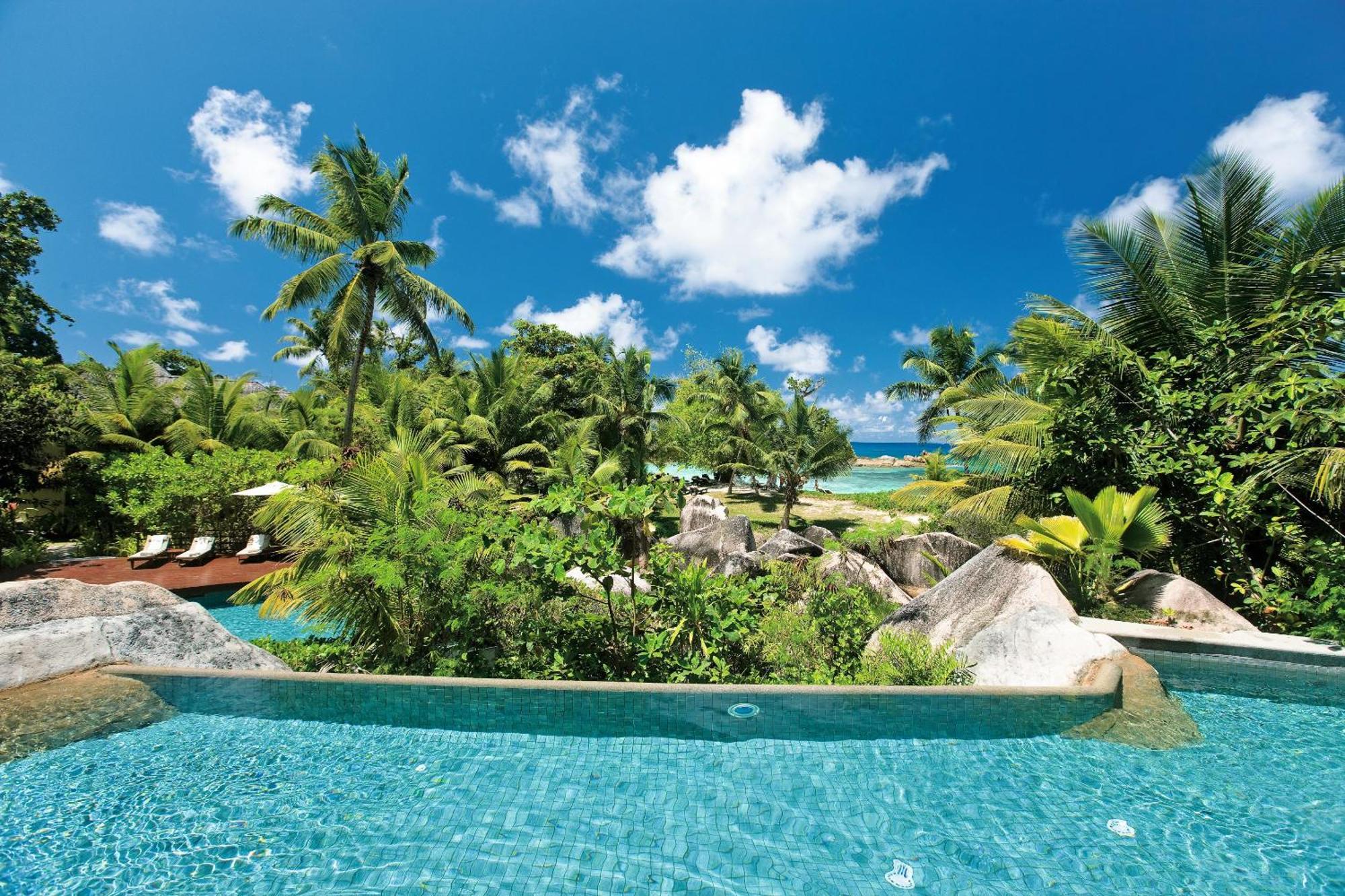 Constance Lemuria Grand Anse  Exterior foto View of the resort