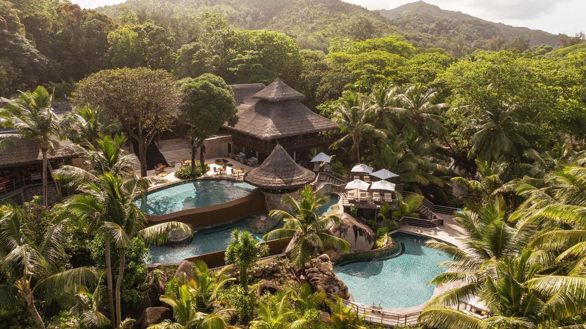 Constance Lemuria Grand Anse  Exterior foto The Banyan Tree Spa at Banyan Tree Tamarin